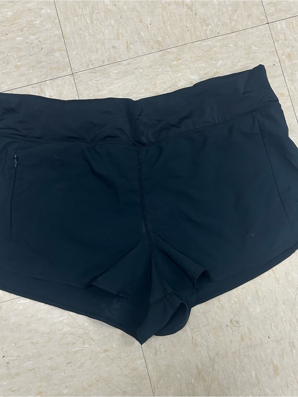 Title Nine Black Athletic Stretch Shorts size large with inner brief